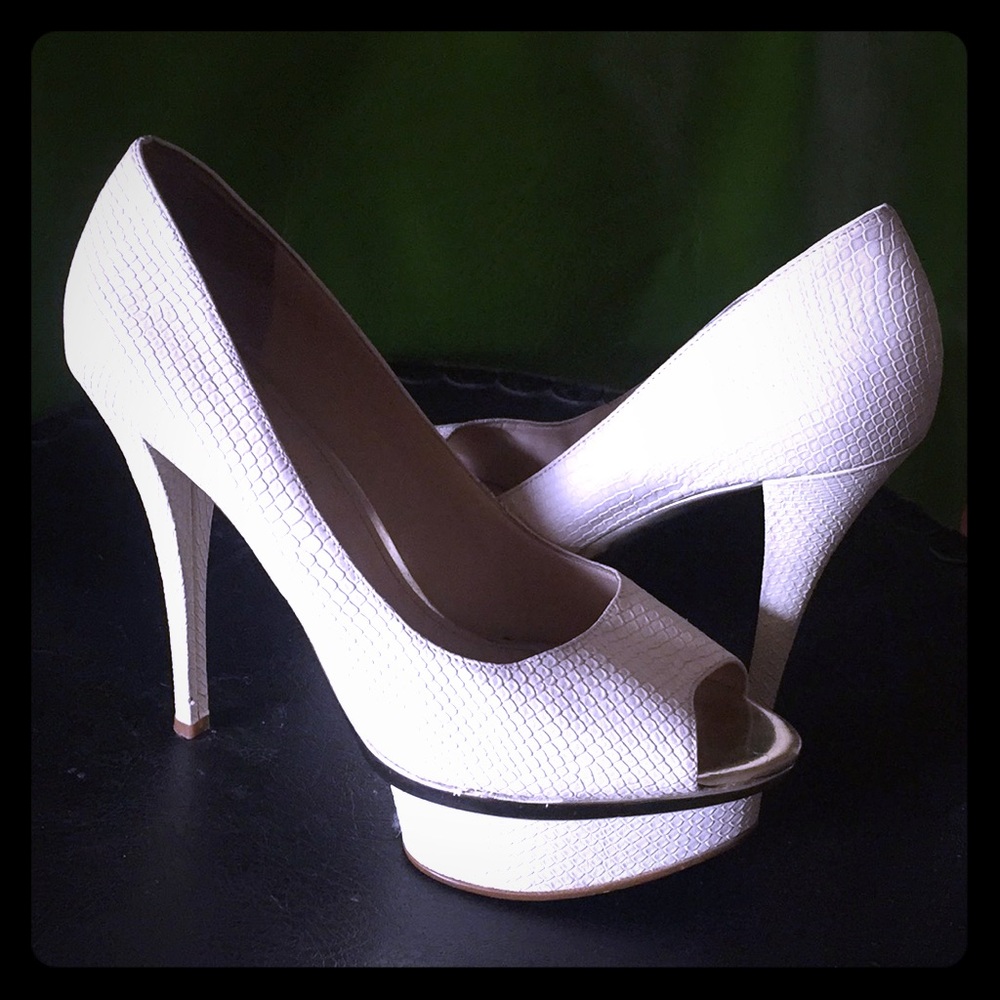 Women’s Shoes